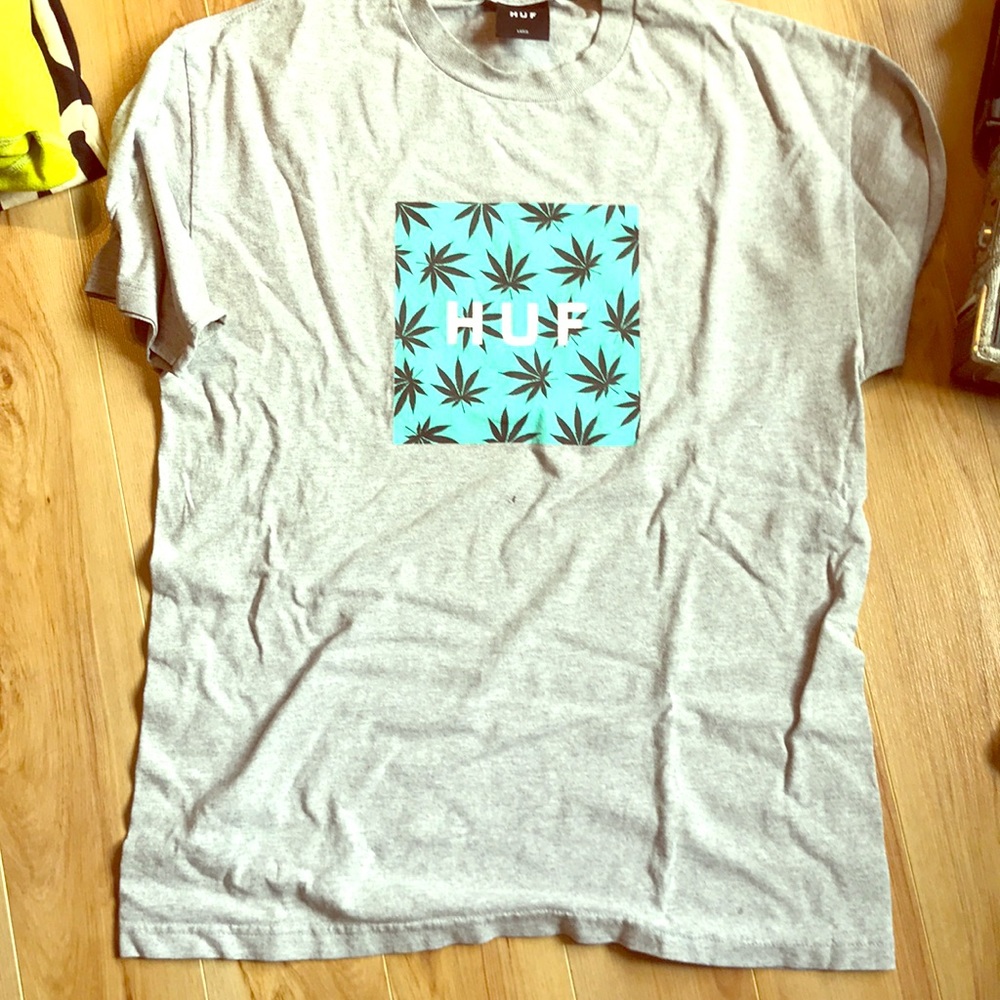 HUF box logo tee shirt